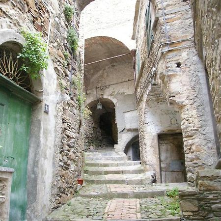 Villa Ca 'Da Belan Mari' Montalto Ligure Esterno foto