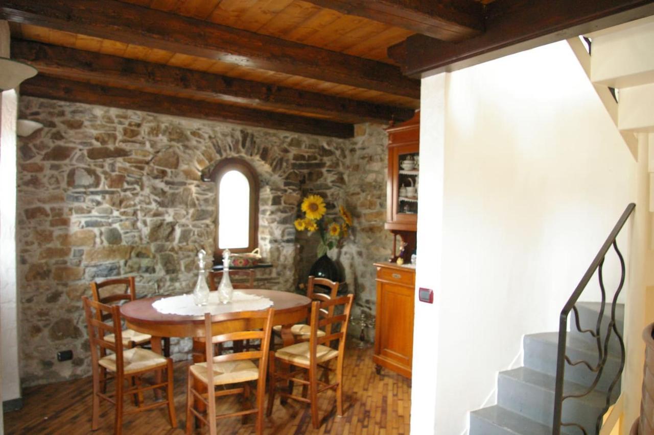 Villa Ca 'Da Belan Mari' Montalto Ligure Esterno foto