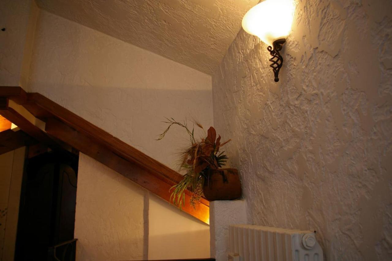 Villa Ca 'Da Belan Mari' Montalto Ligure Esterno foto